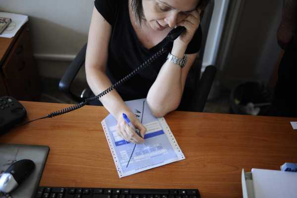 ΥΠΕΣΔΑ: Έτσι θα αντιμετωπιστεί ο γλωσσικός σεξισμός στα δημόσια έγγραφα