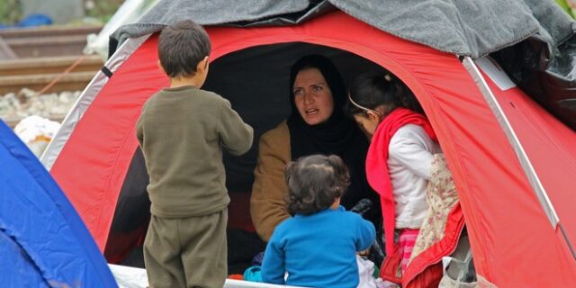 Νέα ζωή στην Ειδομένη: Μια 24χρονη Σύρια γέννησε σε σκηνή