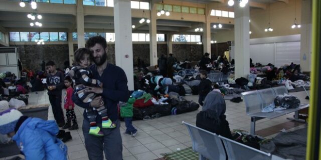 Μπασκόζος: Δεν τίθεται θέμα ‘υγειονομικής βόμβας’