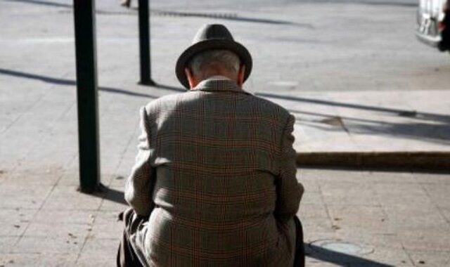 Σπείρα εξαπατούσε ηλικιωμένους αποκομίζοντας έως και 640.000 ευρώ!