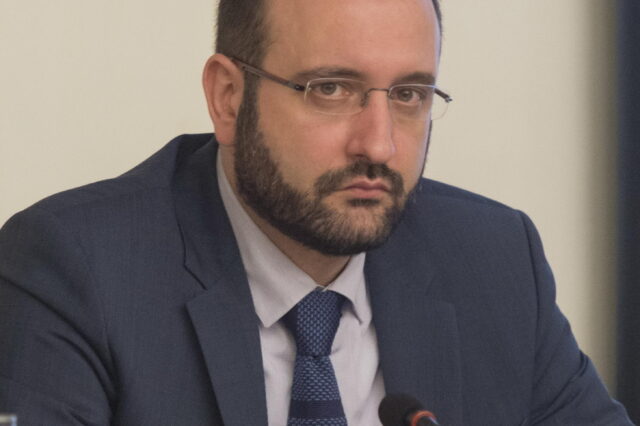 Ανησυχία ΟΕΕ για τη διαρκή αναβολή των φορολογικών δηλώσεων