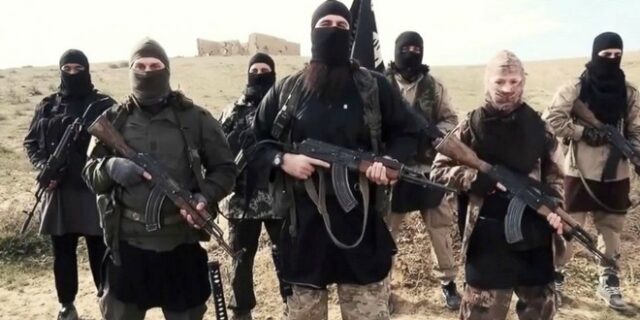 Οι πρόσφυγες στο στόχαστρο και το ISIS στο απυρόβλητο;