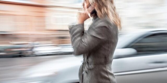 Ένωση Εταιρειών Κινητής Τηλεφωνίας: Ειδικό τέλος, σημαίνει επιβάρυνση του καταναλωτή