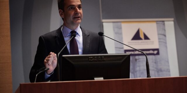 Άνοιγμα στην κοινωνία από Μητσοτάκη με αφορμή το ασφαλιστικό