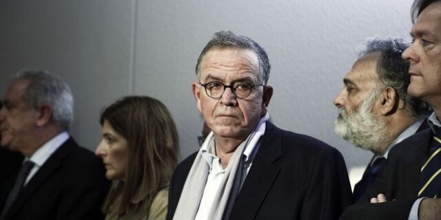 Νεολαία ΣΥΡΙΖΑ κατά Μουζάλα για τη συγγνώμη στο Δένδια
