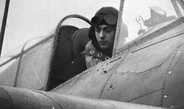 Ο άνθρωπος που επέζησε από 11 αεροπορικά ατυχήματα