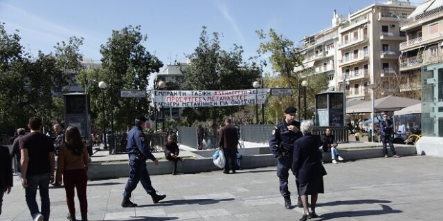 Στα κέντρα φιλοξενίας οι πρόσφυγες της πλατείας Βικτωρίας