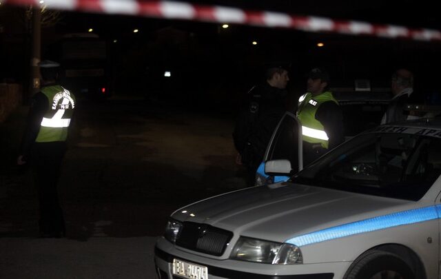 Επίθεση με βόμβες μολότοφ στο Αστυνομικό Τμήμα Παγκρατίου
