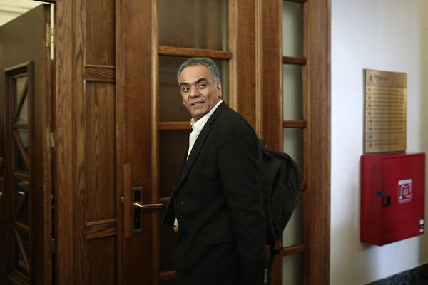 Με μία φράση του Καραμανλή απάντησε ο Σκουρλέτης στο Μητσοτάκη για εκλογές