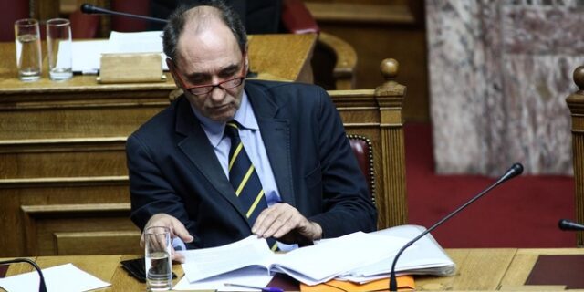 Σταθάκης: Εκτός τόπου και χρόνου τα περί αλλαγής θέσης για το χρέος