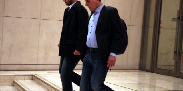 Σταθάκης: Οι δανειστές ζητούν να πωλούνται τα πάντα