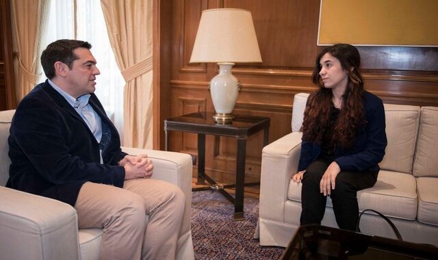 Συνάντηση Τσίπρα – Μπαζί: Οι πρόσφυγες Ειδομένης και Πειραιά να μετακινηθούν στα κέντρα φιλοξενίας