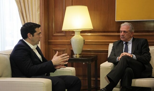 Τσίπρας σε Αβραμόπουλο: Αν δεν είχαμε συμφωνία, θα αντιμετωπίζαμε χειρότερα