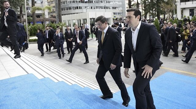 Επίτιμος διδάκτωρ του Πανεπιστημίου της Σμύρνης ο Αλέξης Τσίπρας