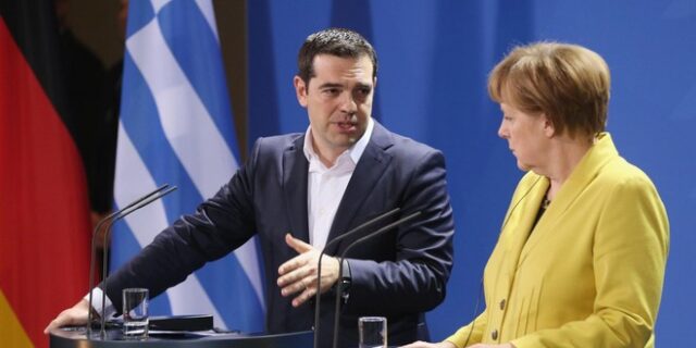 Τηλεφώνημα Τσίπρα στη Μέρκελ για προσφυγικό και Βρυξέλλες