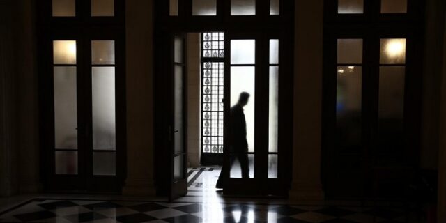 Προσφυγικό και αξιολόγηση το διπλό ‘μέτωπο’ για το Μαξίμου