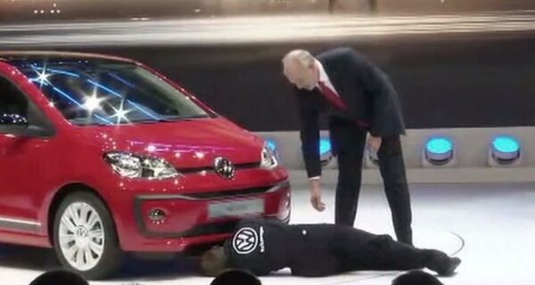 Επική φάρσα στην παρουσίαση της Volkswagen