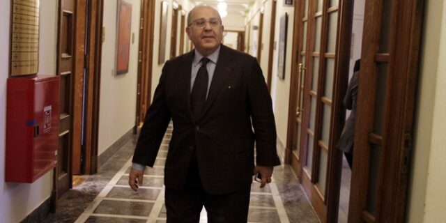 Ξυδάκης: Μια νέα ιστορική περιπέτεια για την Ευρώπη το προσφυγικό