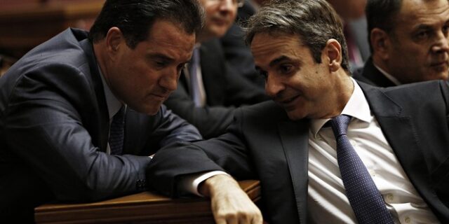 ΝΔ με υπογραφή και εκπλήξεις Μητσοτάκη
