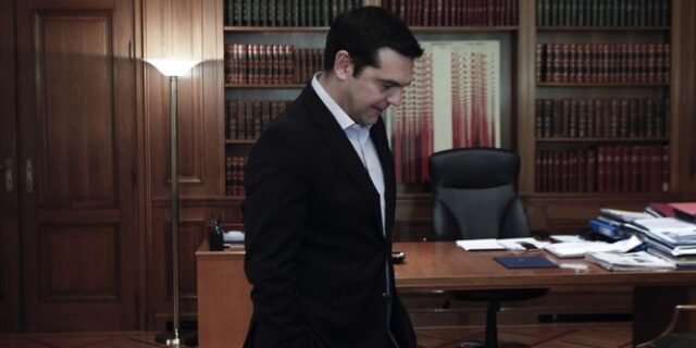 Αλέξης Τσίπρας: Λίγο πριν την Ανάσταση, η διαπλοκή παίζει τα ρέστα της