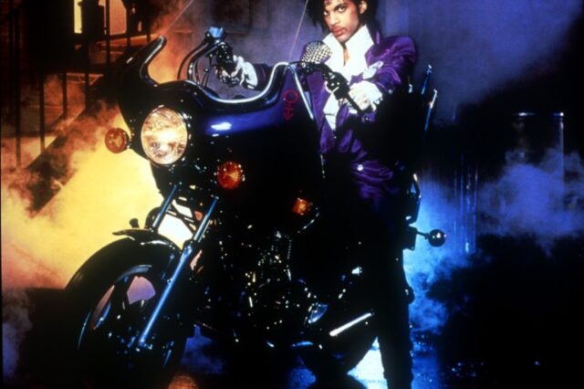 Η ιστορία πίσω από το Purple Rain: Όταν ο Prince προκάλεσε τη ‘γονική συναίνεση’