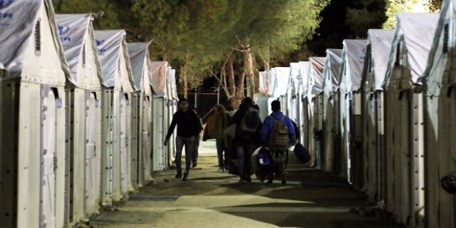 Μικρά, διαχειρίσιμα με σταθερές δομές τα επόμενα κέντρα φιλοξενίας