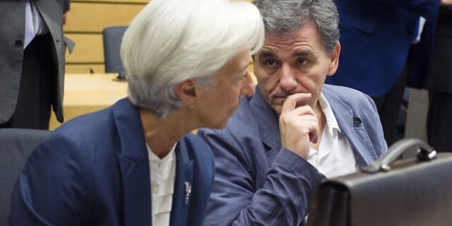 Απόσταση με ΔΝΤ
