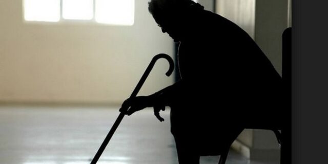 Συμμορία είχε ρημάξει ανήμπορους ηλικιωμένους μέσα στα σπίτια τους