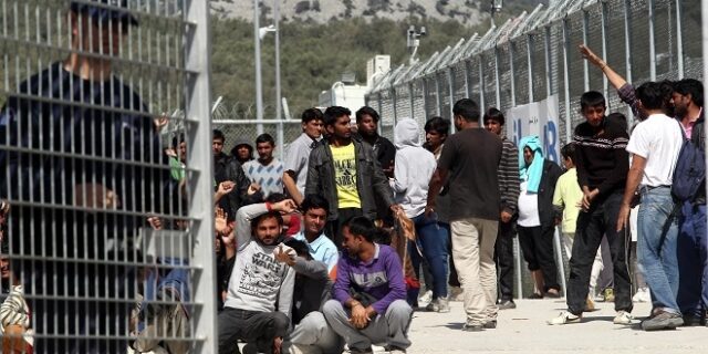 Προσφυγικό: Αθήνα κατά Σκοπίων και αλληλέγγυων