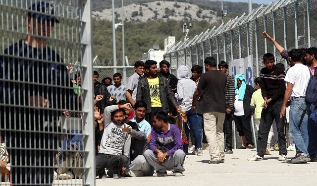 Προσφυγικό: Αθήνα κατά Σκοπίων και αλληλέγγυων