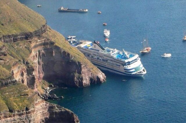 Sea Diamond 9 χρόνια μετά: Μια τοξική βόμβα στο βυθό της Σαντορίνης