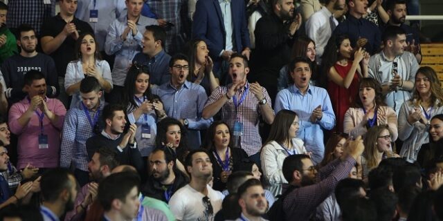 Σε ‘δόσεις’ τα αποτελέσματα των ψηφοφοριών στο συνέδριο της ΟΝΝΕΔ