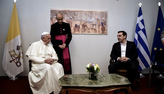 Πάπας σε Τσίπρα: ‘Η Ελλάδα δίνει παράδειγμα ανθρωπιάς’