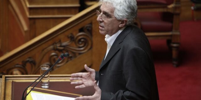 Απάντηση Παρασκευόπουλου σε Μητσοτάκη για Λάμπρου και τρομοκρατία
