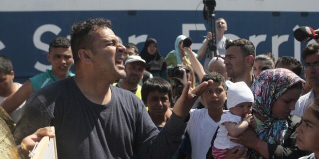 ‘Πονοκέφαλος’ το λιμάνι του Πειραιά