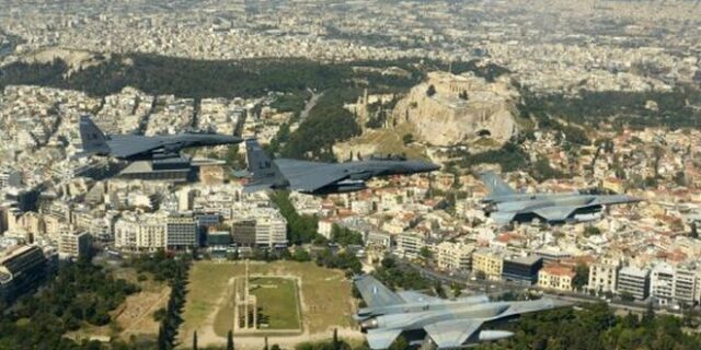 Άσκηση ‘Ηνίοχος’: Μαχητικά αεροσκάφη πάνω από την Ακρόπολη