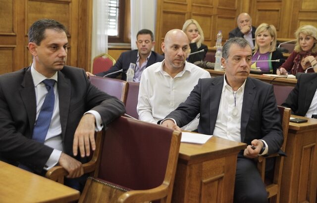 Σκληρή απάντηση Ποταμιού σε Θεοχάρη: Μας τρέλανε με τις συνεχείς μετατοπίσεις του