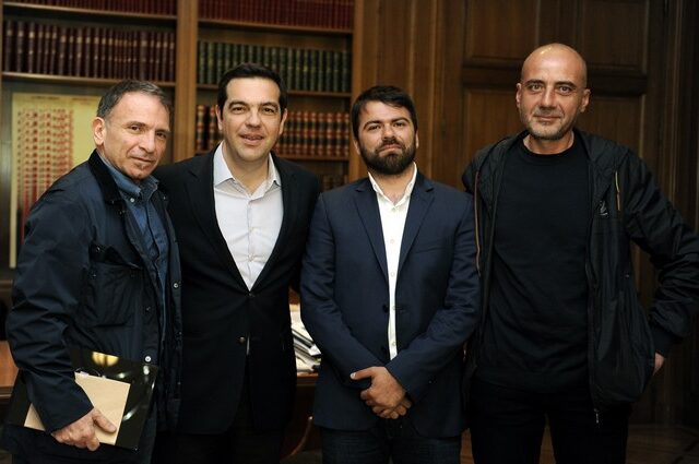 Ο Αλέξης Τσίπρας υποδέχτηκε τους Έλληνες φωτογράφους που κέρδισαν το Πούλιτζερ