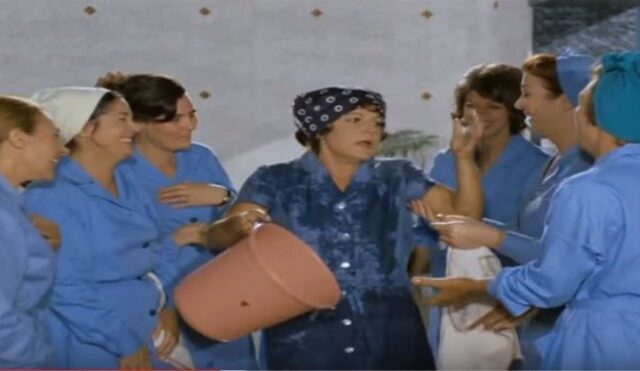 Μηχανή του Χρόνου: Σε ποια ταινία η Βλαχοπούλου ήταν έγκυος και έσπασε ρεκόρ αυτοσχεδιασμών;