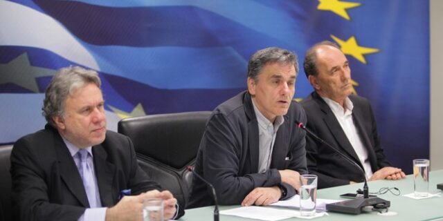 Πιέζει για συμφωνία η κυβέρνηση