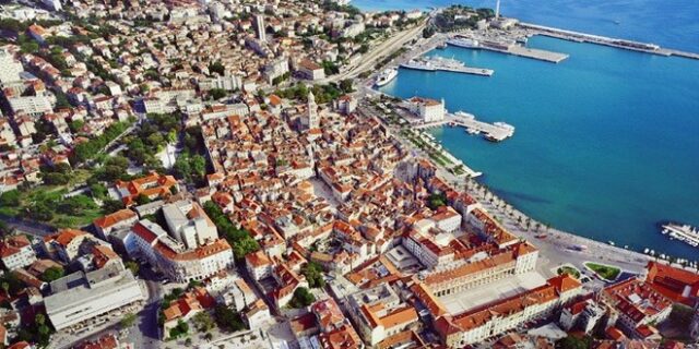 Ταξίδι στον Ασπάλαθο: Η κροατική πόλη Σπλιτ με την πλούσια ιστορία και την πολύβουη τουριστική ζωή