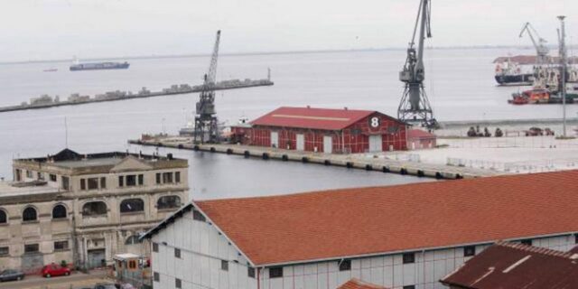 Φωτιά σε κέντρο φιλοξενίας προσφύγων στη Θεσσαλονίκη
