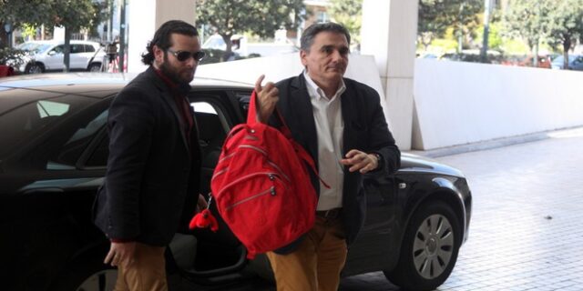 Αποστάσεις Τσακαλώτου από τις διαρροές του Wikileaks