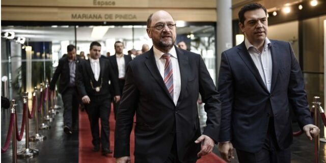 Τσίπρας- Σουλτς: Όχι πρόσθετα μέτρα, κλείσιμο αξιολόγησης και μετά χρέος