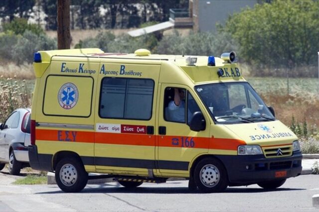 Οδηγός προσπάθησε να αποφύγει μοτοσικλετιστή και παρέσυρε άλλον