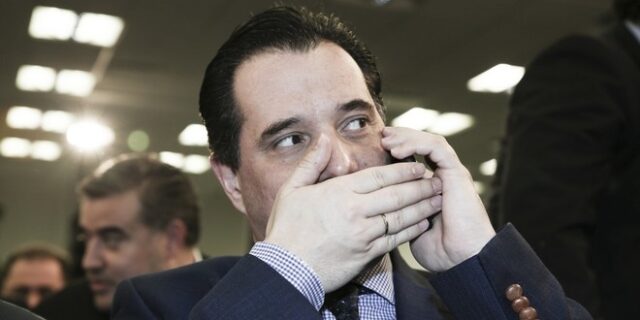 Με μας, με τον Άδωνι ή με τους άλλους;