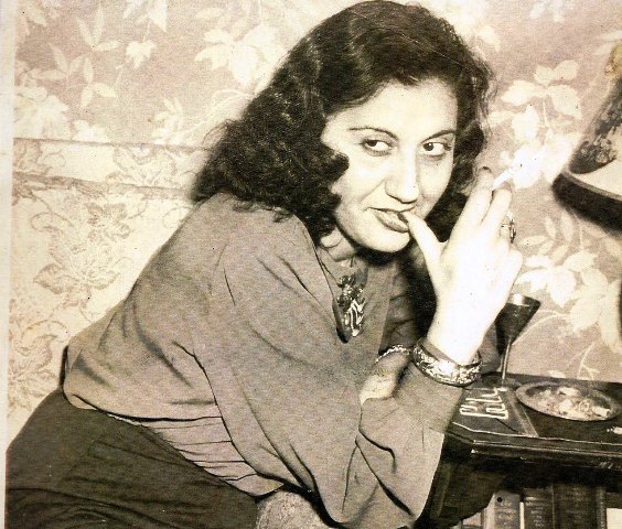 Μηχανή του Χρόνου: Η σπάνια συνέντευξη της Σοφίας Βέμπο που μιλάει για τον  έρωτα και τον κινηματογράφο | News 24/7