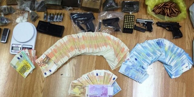 Εξαρθρώθηκε μεγάλο κύκλωμα διακίνησης ναρκωτικών από την Αλβανία στην Ελλάδα