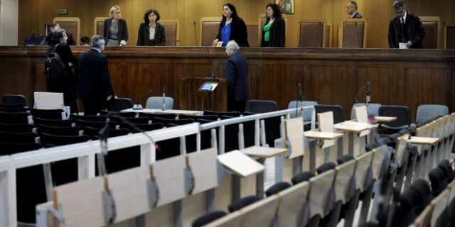 Σε παλιό στρατόπεδο στο Ρουφ και όχι στο Φάληρο οι μεγάλες δίκες