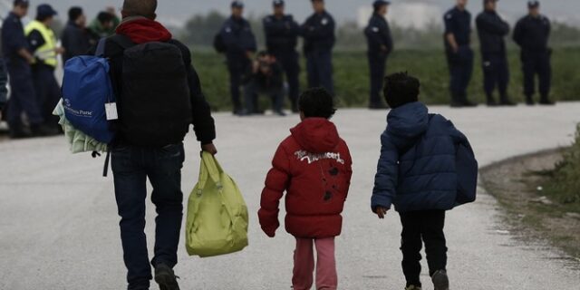 Eπιχείρηση εκκένωσης στην Ειδομένη. Πλάνα από ελικόπτερο